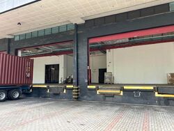 Freight Links (changi) Building (D16), Warehouse #611017381